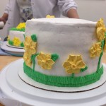 Royal icing daffodils